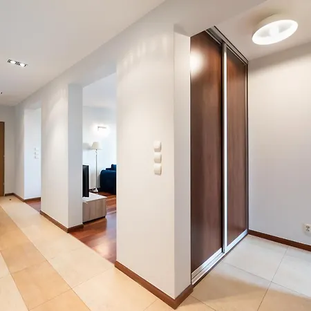 Mokotow Open Business By Bookinghost Varşova